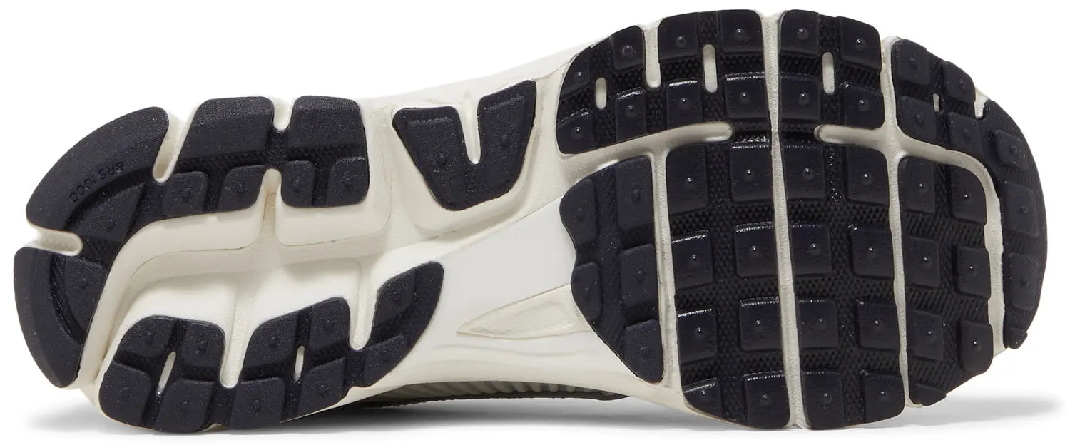 Air Zoom Vomero 5 'Photon Dust Metallic Silver'