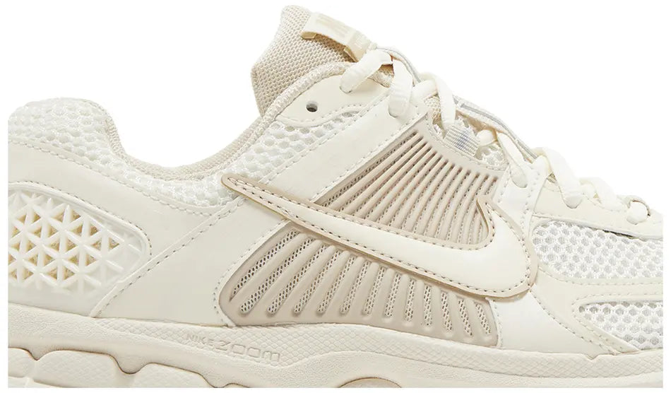 Nike Zoom Vomero 5 Beige