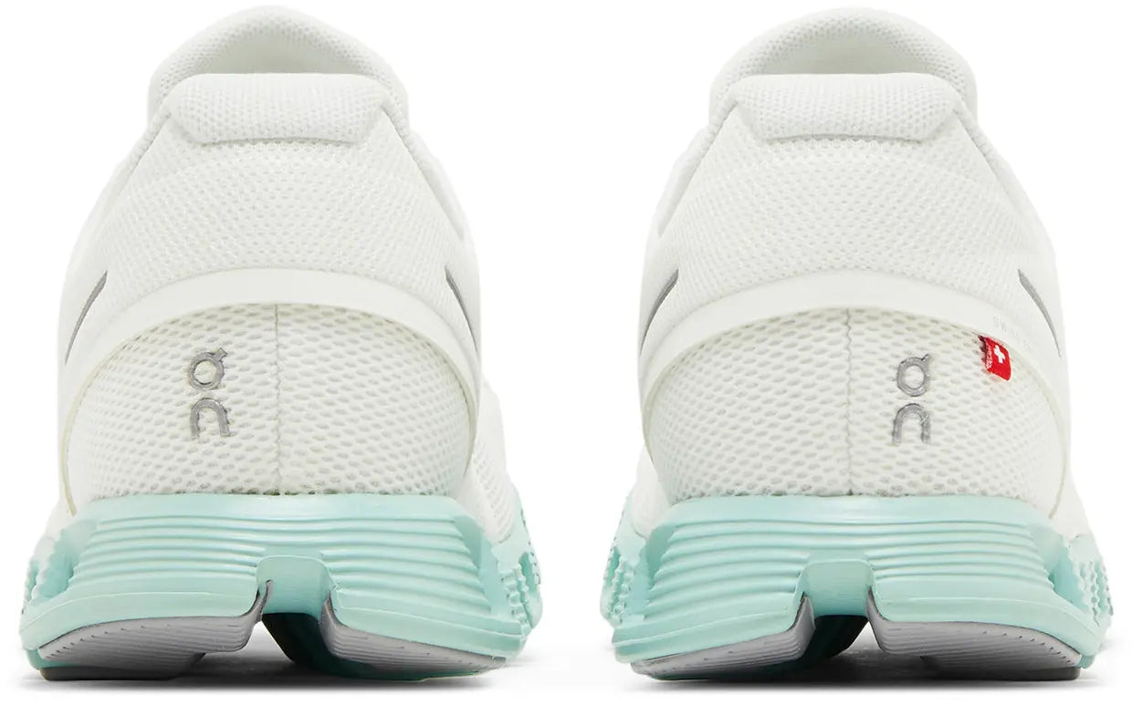 Cloud 5 'Undyed White Creek'