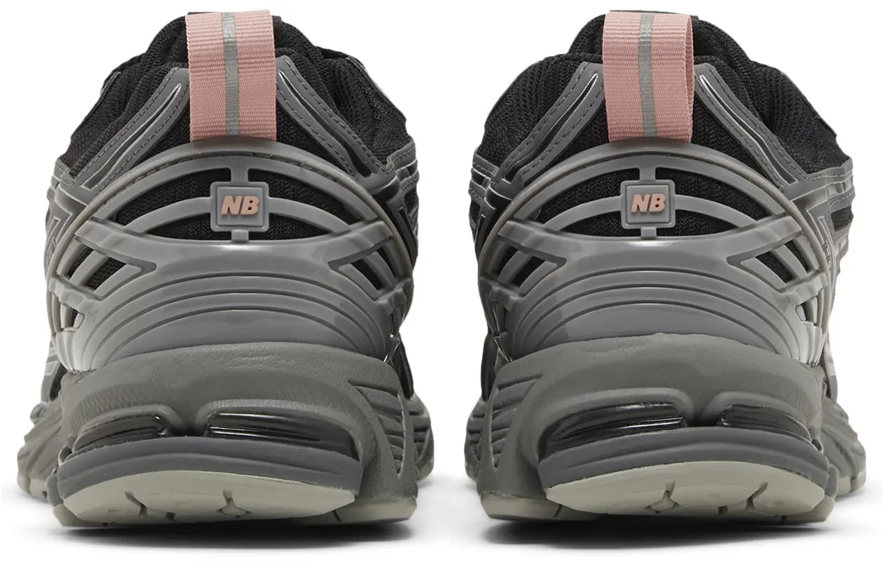 1906R 'Black Pink Moon'