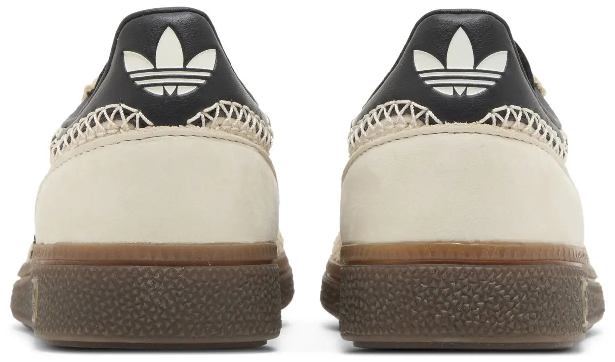 Handball Spezial 'Wonder White Black'