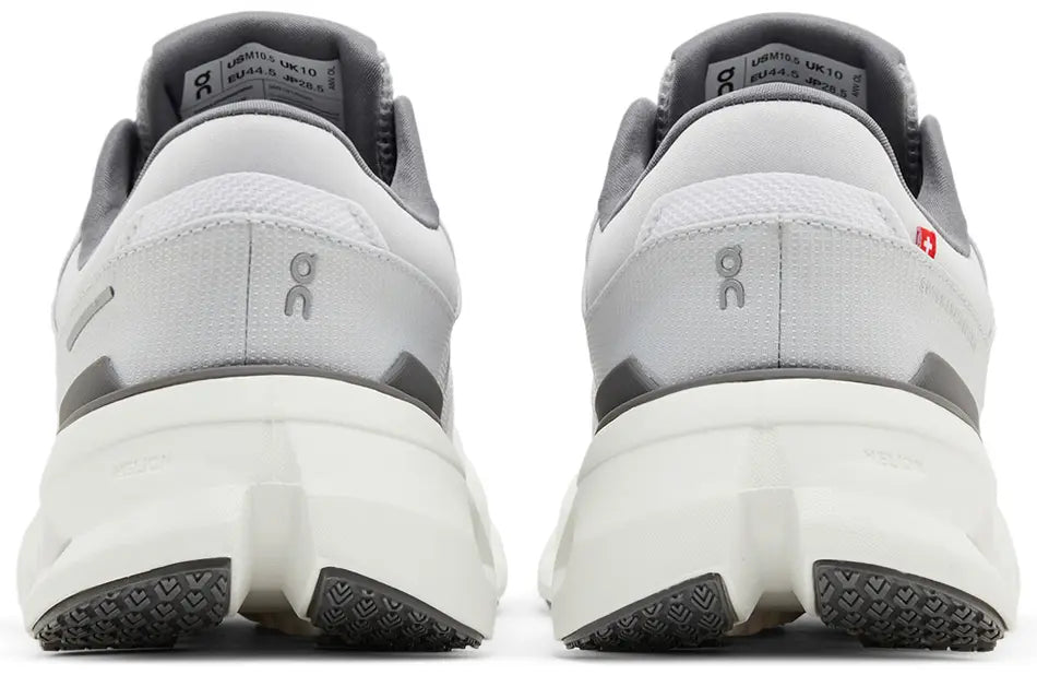 On Running Cloudrunner 2 Frost | White