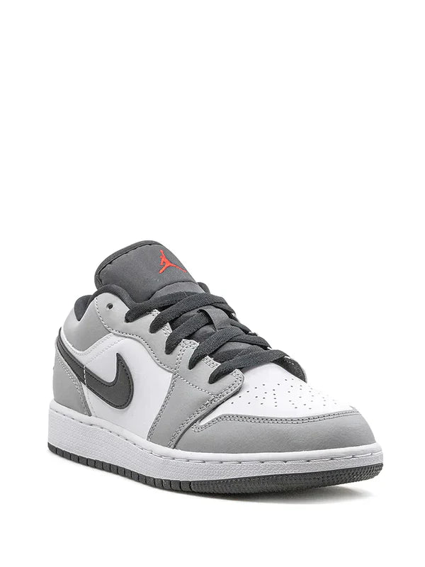 Air Jordan 1 Low "Light Smoke Grey" sneakers