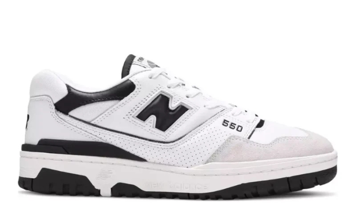New Balance 550 – Sea Salt Black