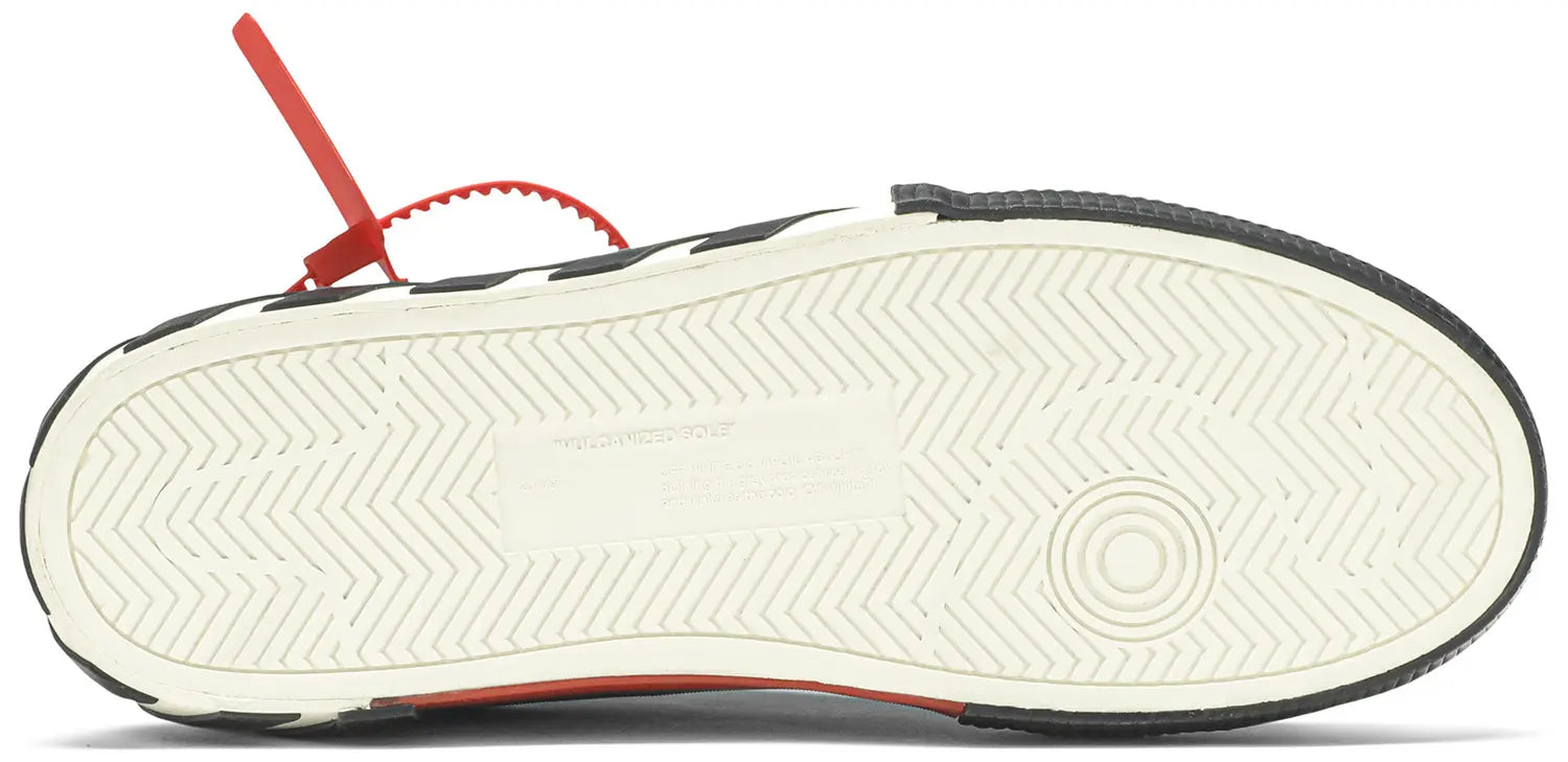 Off-White Vulc Sneaker 'Black Fuchsia' 2019