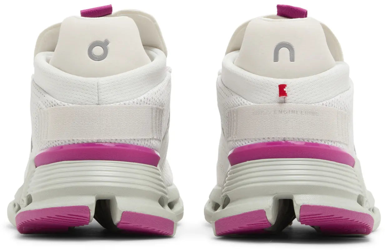 On Running Cloudnova ‘Undyed White Carnation’