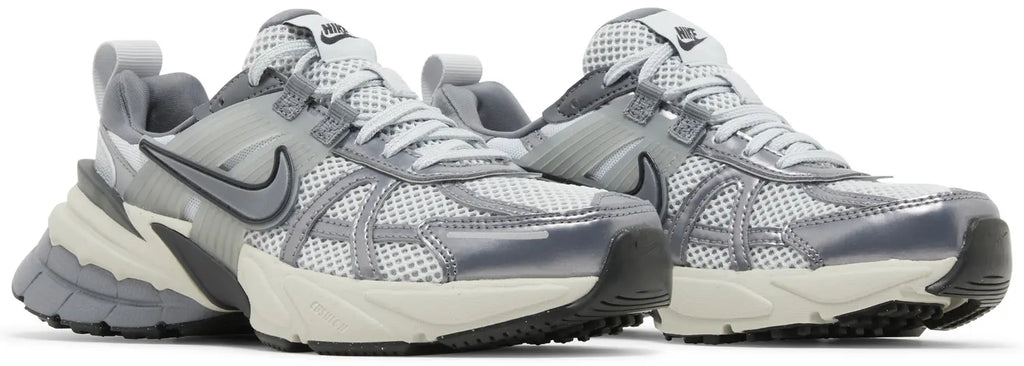 Nike V2K Run Pure Platinum Wolf Grey