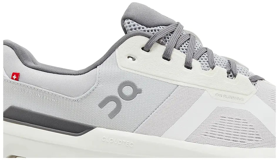 On Running Cloudrunner 2 Frost | White