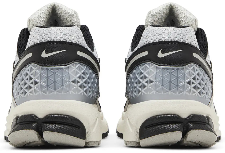 Nike Zoom Vomero 5 – Photon Dust Black