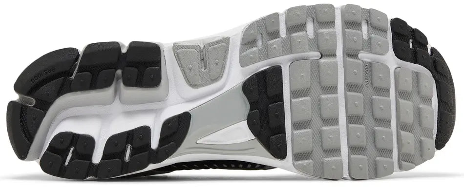 Air Zoom Vomero 5 'Metallic Silver Black'