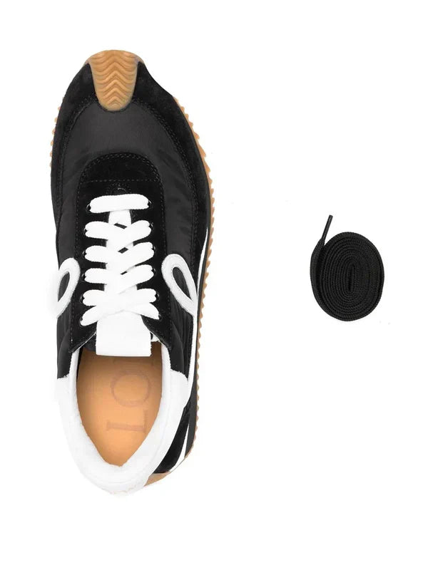 Loewe Wmns Flow Runner 'Black White'