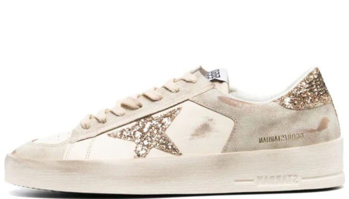 Golden Goose Lace-up sneakers with star badge gold