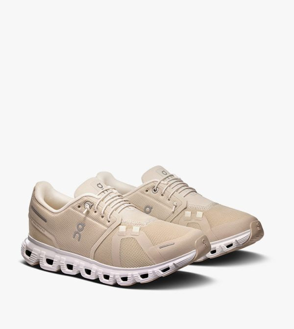 On Running Cloud 6 Pearl White