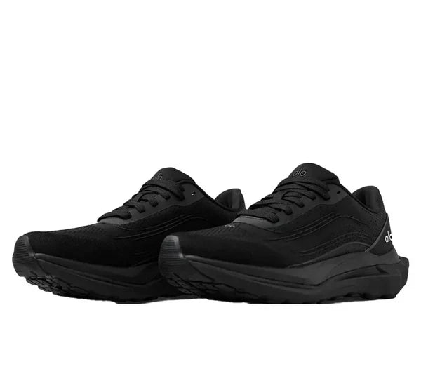 alo yoga runner black
