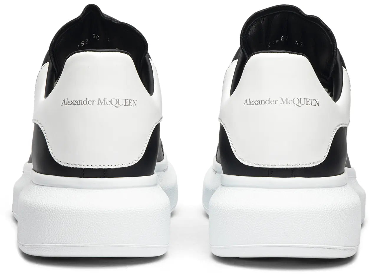 Alexander McQueen Oversized Sneaker 'Black White'