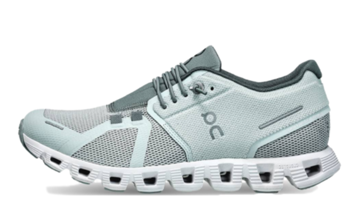 On cloud 5 Surf coblle