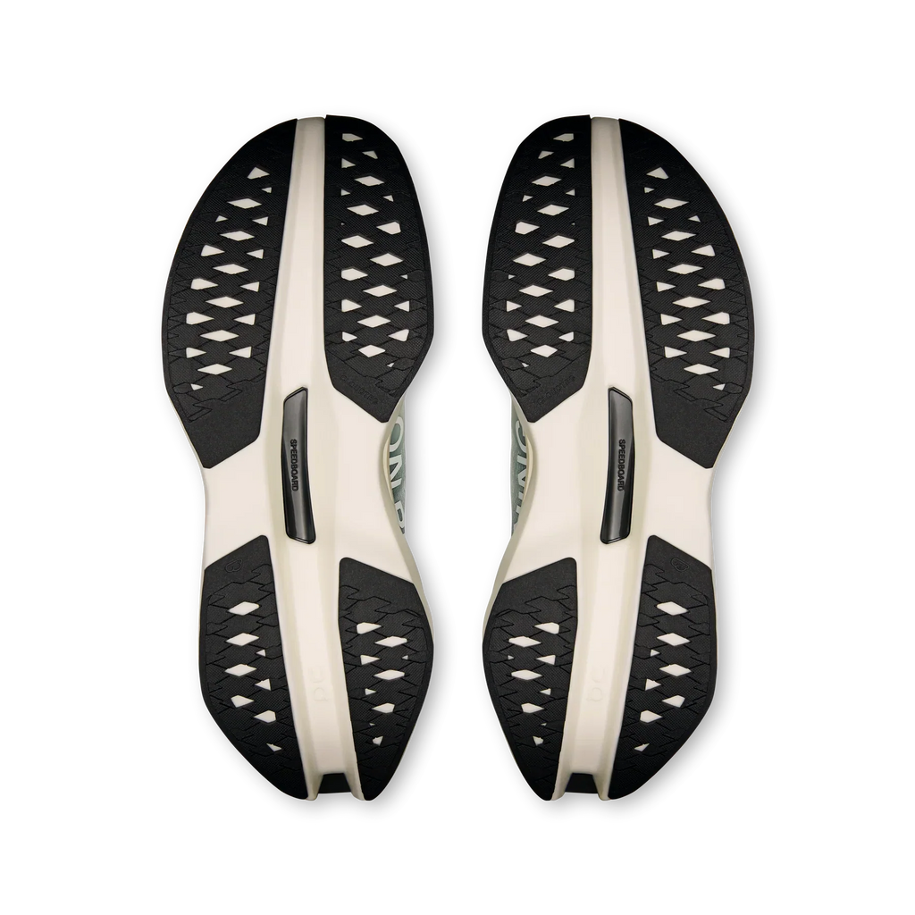 ON Cloudboom Max 'White Black'