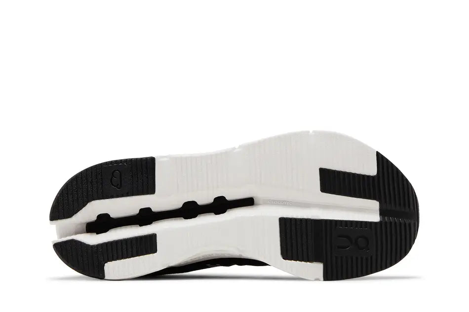 Cloudnova 'Phantom White'