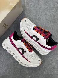 Cloudmonster 'Undyed White Aurora'